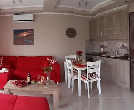 Feriehus Kellys House Nea Plagia