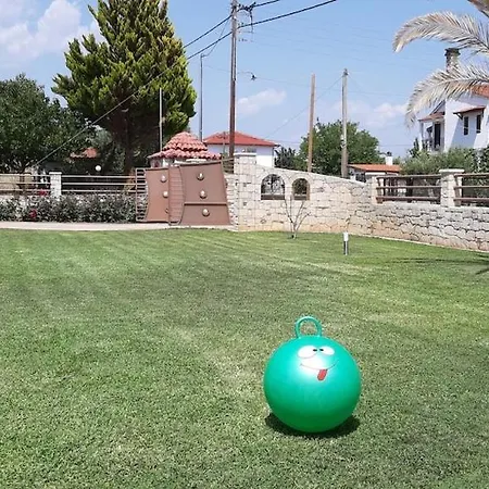 Kellys House * Nea Plagia