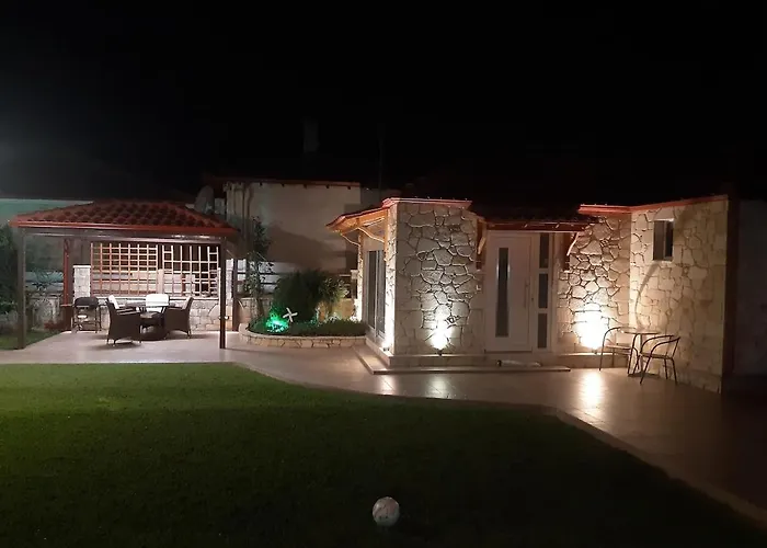 Kellys House Nyaraló *